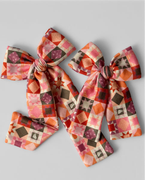 Haunted Heirloom - Ellie Bows