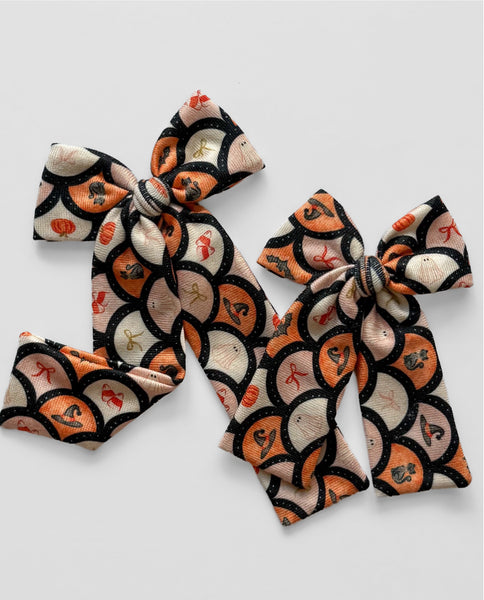 Spooky Scallops - Ellie Bows